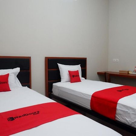 Reddoorz Near Kampus Ump Purwokerto 2 Hotel Sumbang Exterior photo
